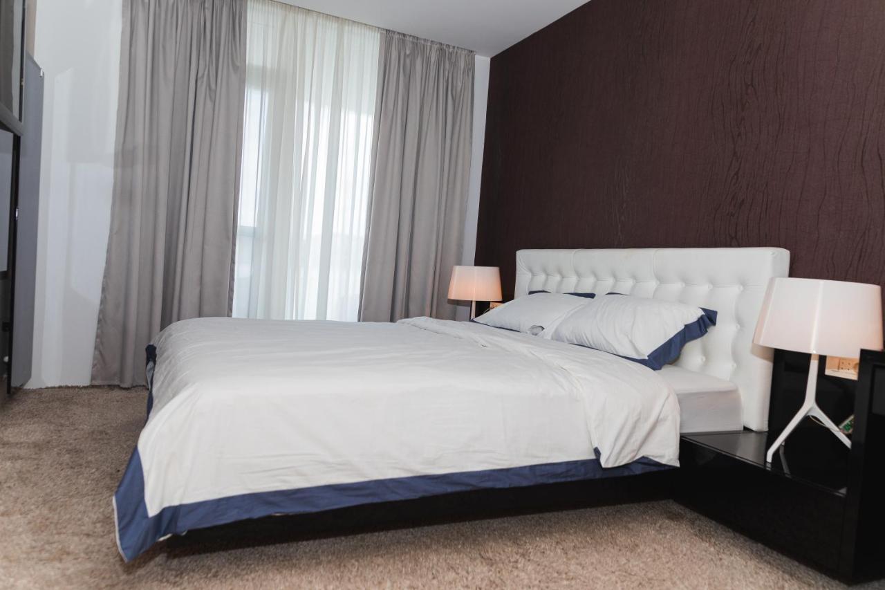 Luxury Trip Apartman Nagyvárad Kültér fotó