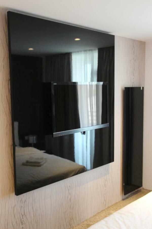 Luxury Trip Apartman Nagyvárad Kültér fotó