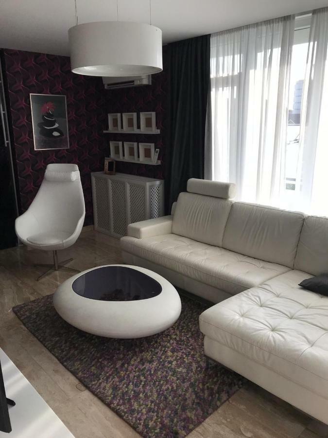 Luxury Trip Apartman Nagyvárad Kültér fotó